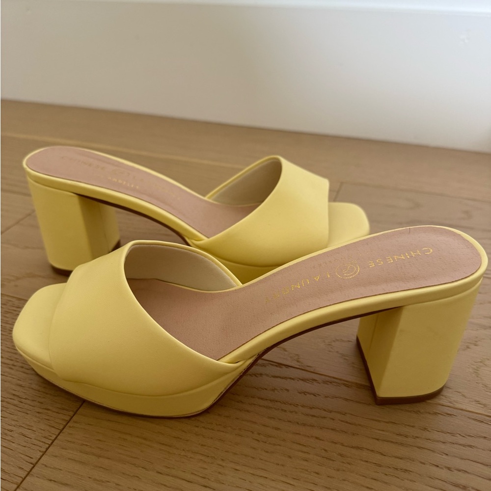 Chinese Laundry Butter Yellow Block Heel Slide Sandals